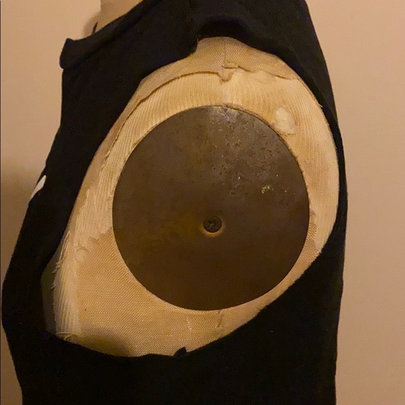 #FFF tank top - Picture 2 of 2